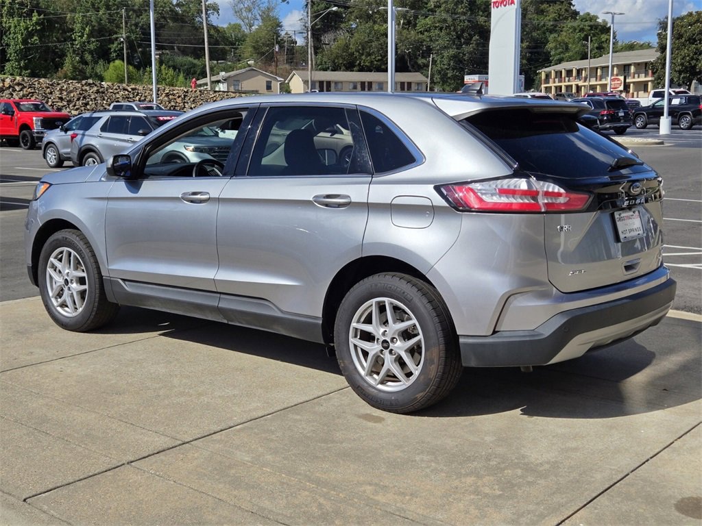2024 Ford Edge SEL photo 4
