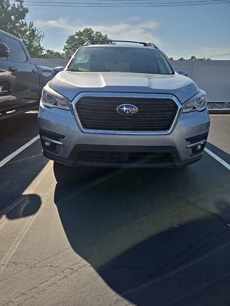 2022 Subaru Ascent Touring's photo