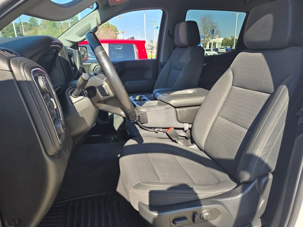 2019 Chevrolet Silverado 1500 LT - Photo 10