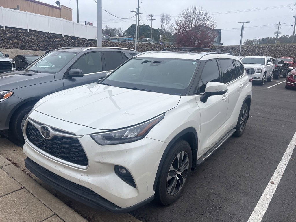 Used 2020 Toyota Highlander XLE SUV