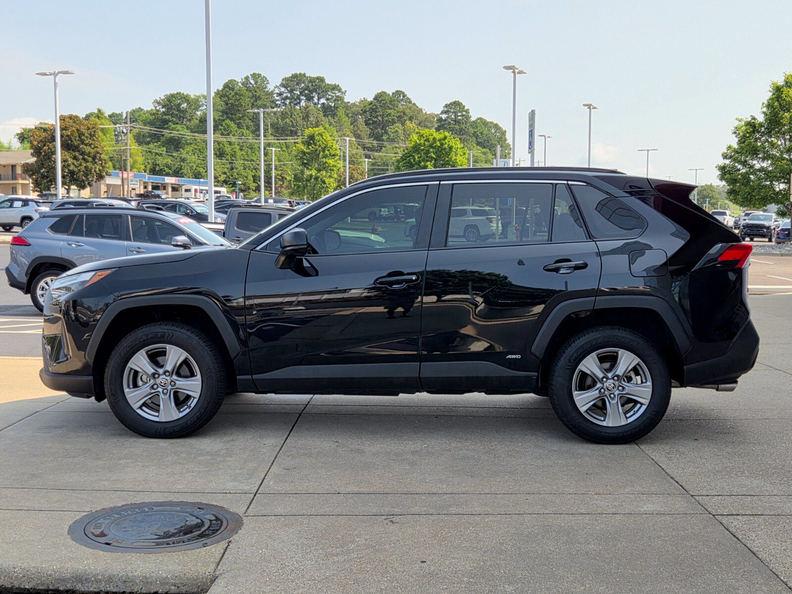 Used 2024 Toyota RAV4 Hybrid LE SUV