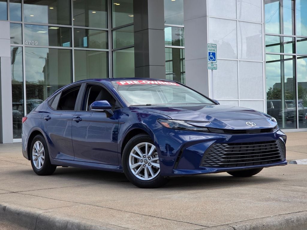 2025 Toyota Camry LE - Photo 21