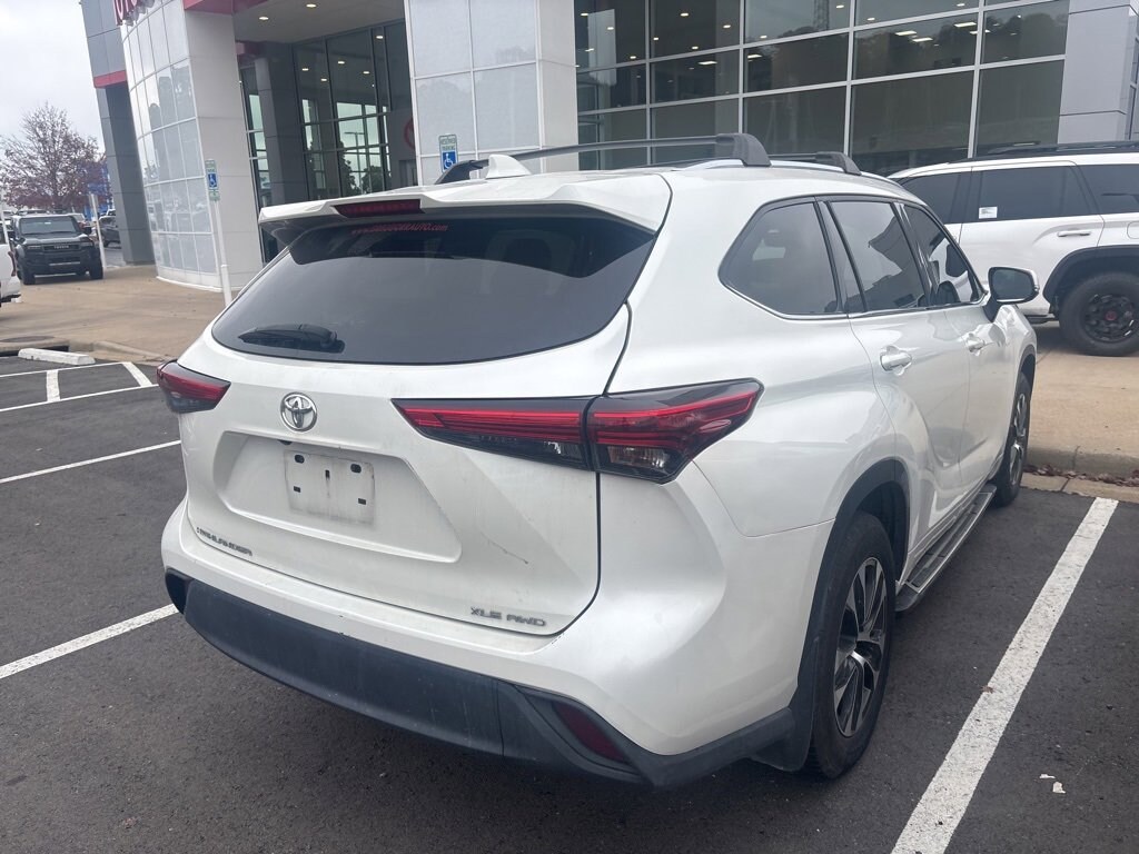 Used 2020 Toyota Highlander XLE SUV