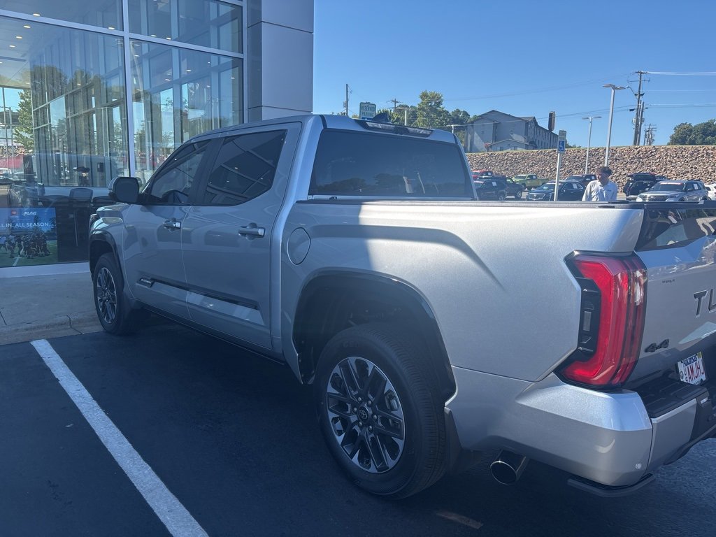 2024 Toyota Tundra Platinum photo 2