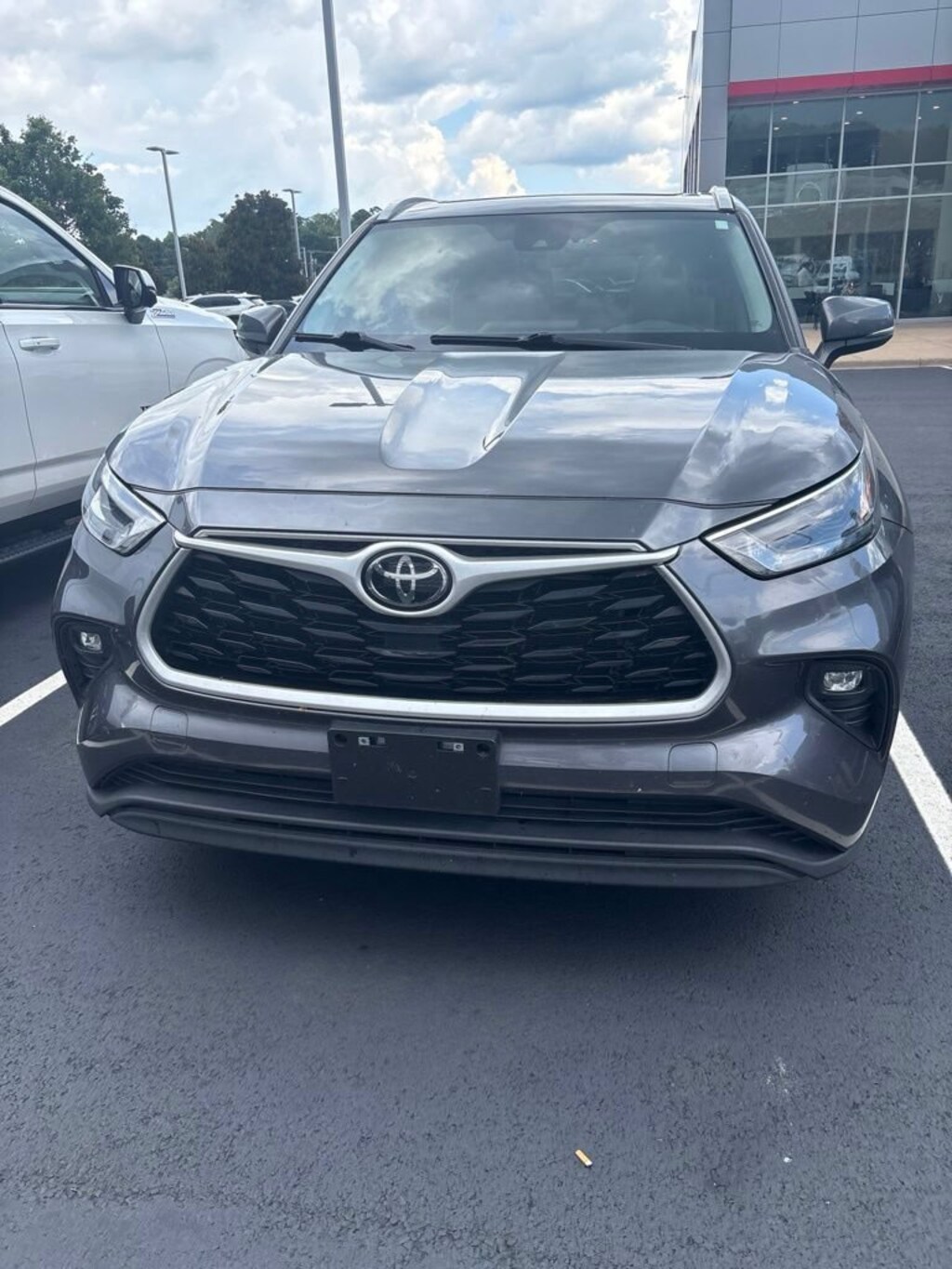 Used 2023 Toyota Highlander XLE SUV