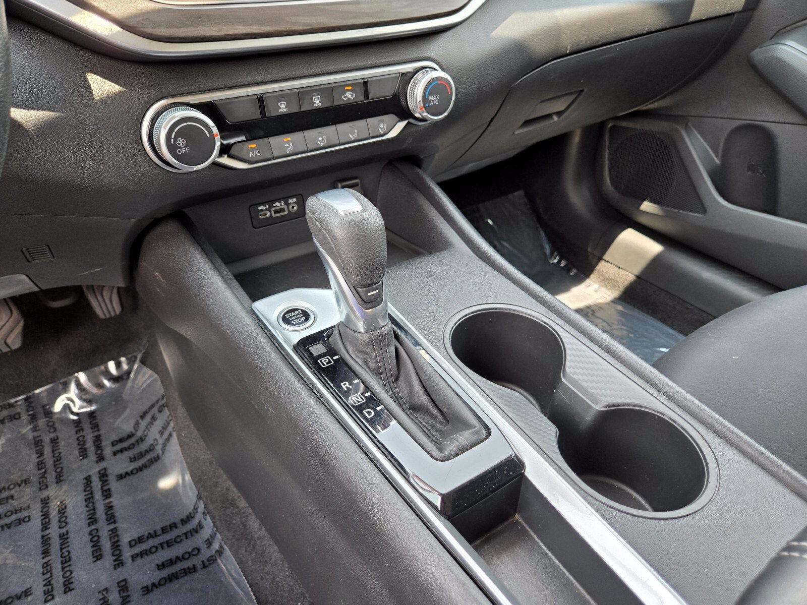2025 Nissan Altima SV - Photo 22