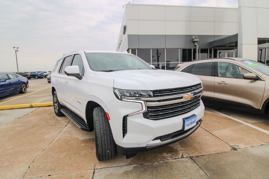 2023 Chevrolet Tahoe LT photo 2