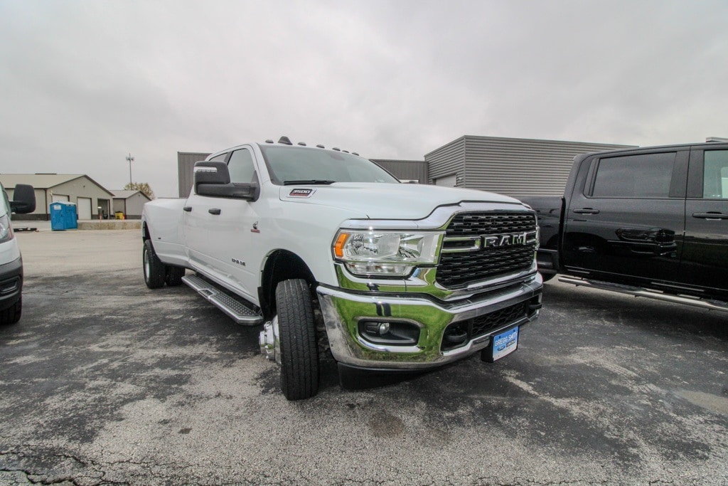Used 2024 RAM Ram 3500 Pickup Big Horn with VIN 3C63RRHL8RG289456 for sale in Kansas City