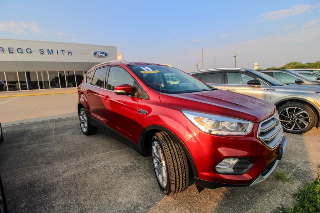Used 2019 Ford Escape Titanium with VIN 1FMCU9J96KUB02638 for sale in Kansas City