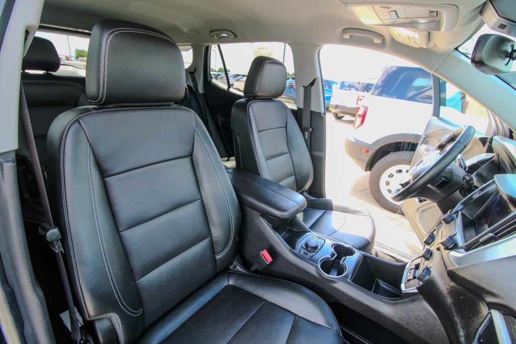 2023 GMC Terrain SLT - Photo 17