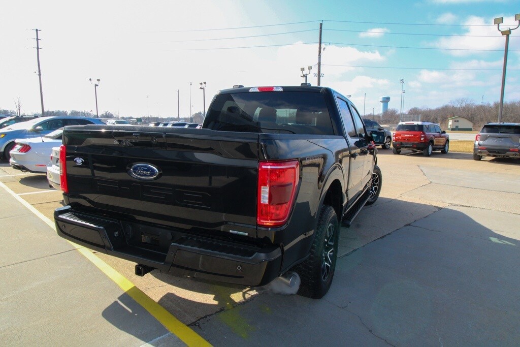 2022 Ford F-150 XLT photo 3