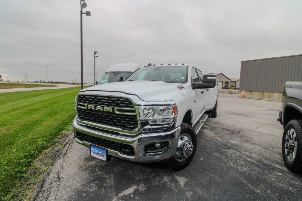 2024 RAM Ram 3500 Pickup Big Horn's photo