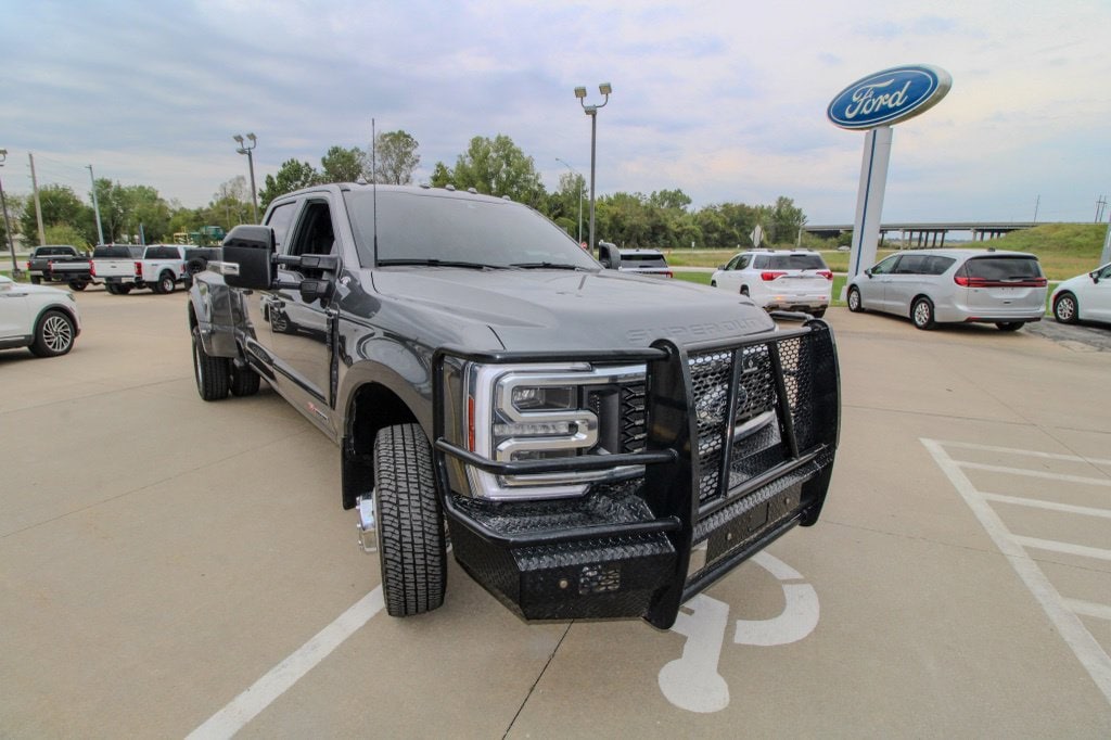 Used 2026 Ford F-350 Super Duty Platinum with VIN 1FT8W3DM0TED86877 for sale in Kansas City