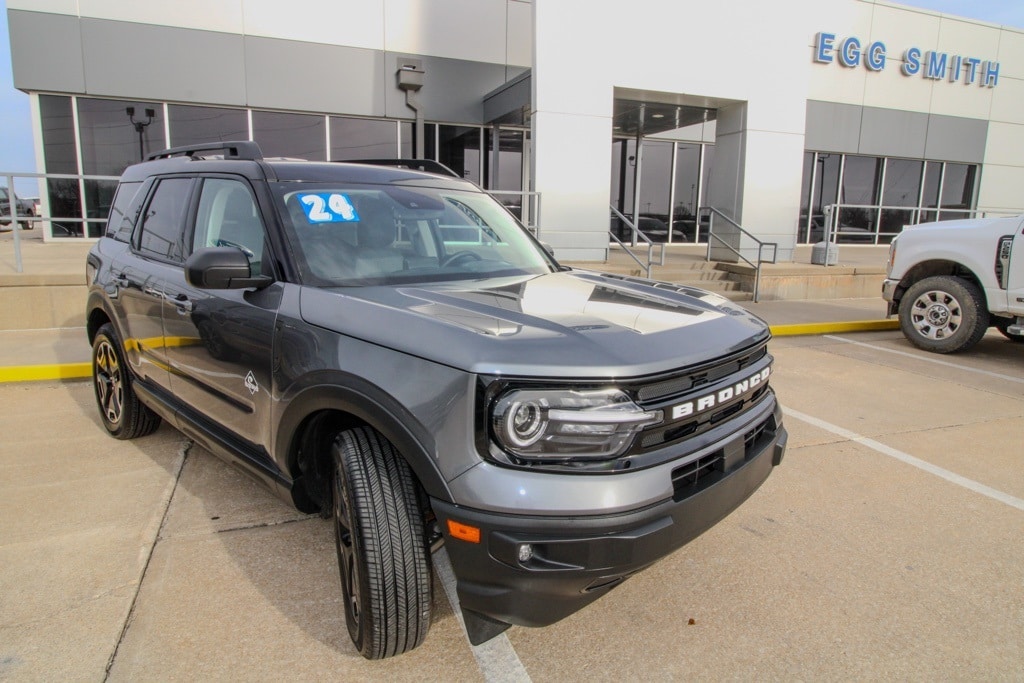 Used 2024 Ford Bronco Sport Outer Banks with VIN 3FMCR9C67RRE24727 for sale in Kansas City