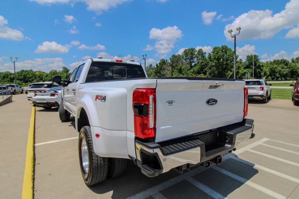 Used 2024 Ford F-350SD Lariat Truck