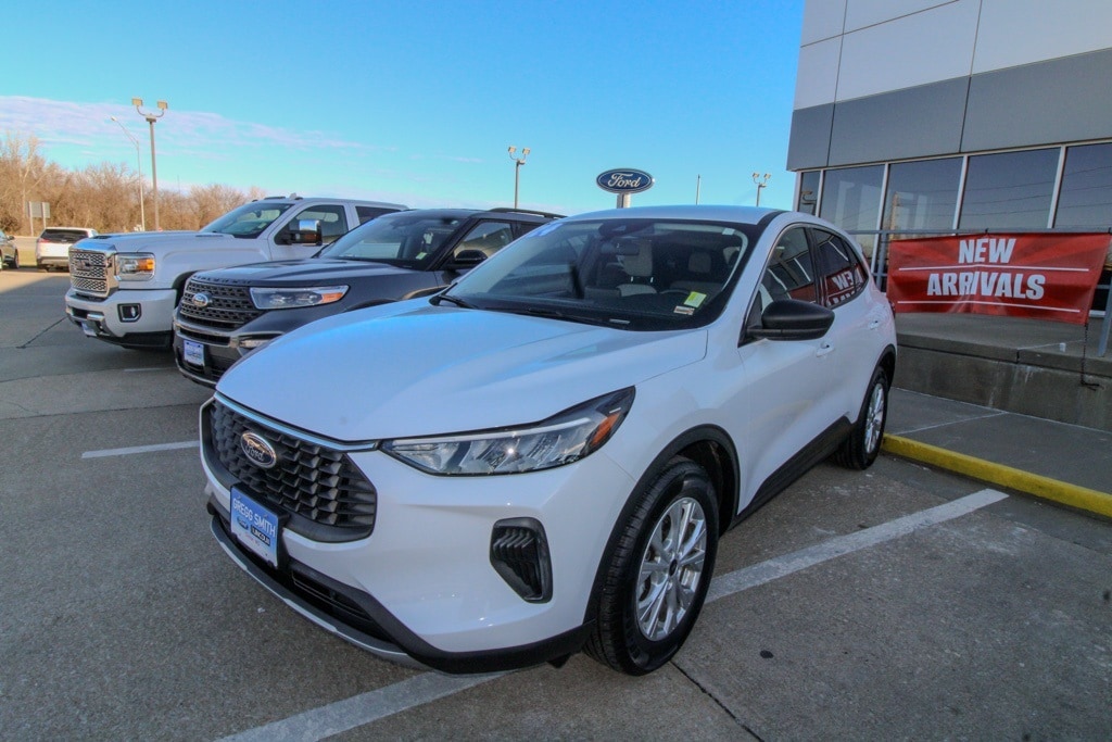 2024 Ford Escape Active's photo