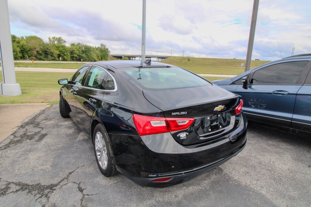 2023 Chevrolet Malibu 1LT photo 4