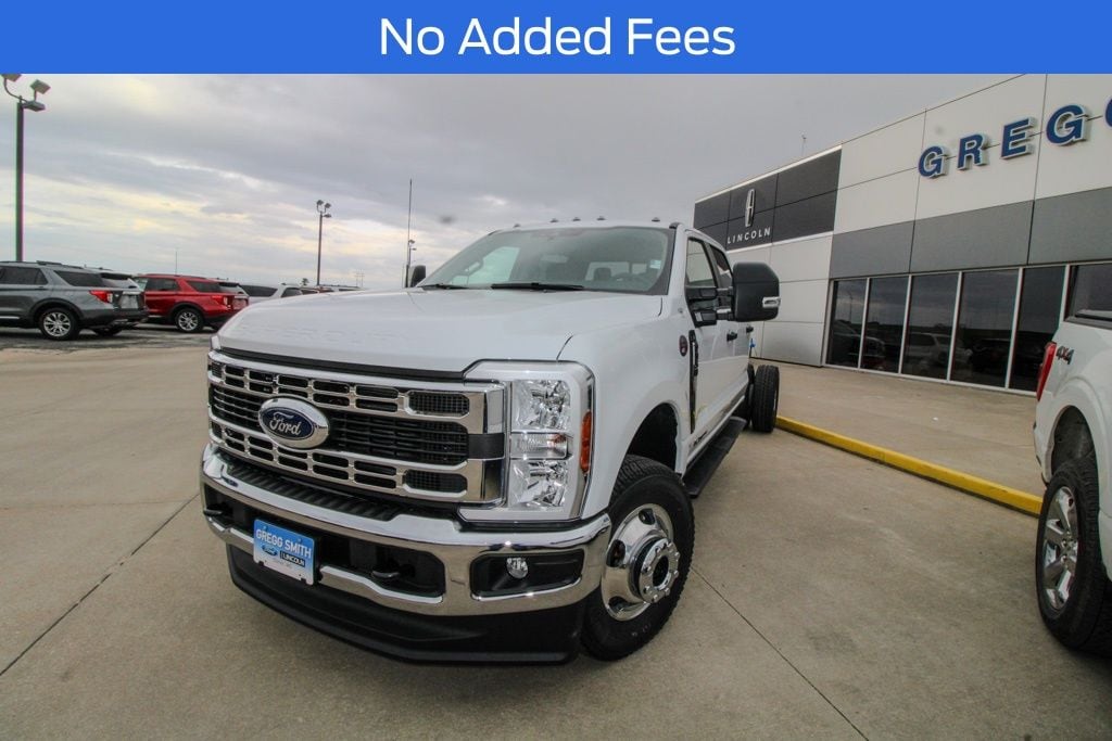 2026 Ford F-350 XL 4x4 Crew Cab 179-In DRW's photo