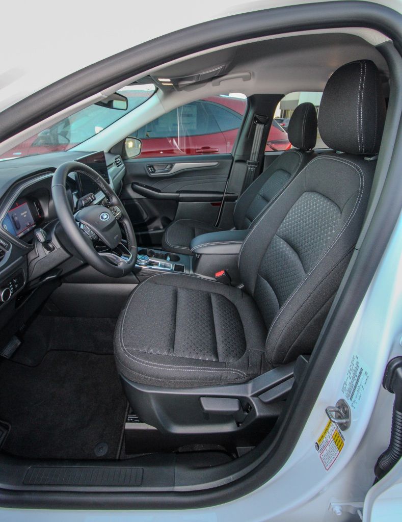 2026 Ford Escape Active - Photo 13
