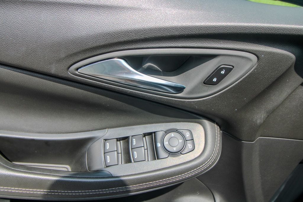 2025 Buick Encore GX Preferred - Photo 12