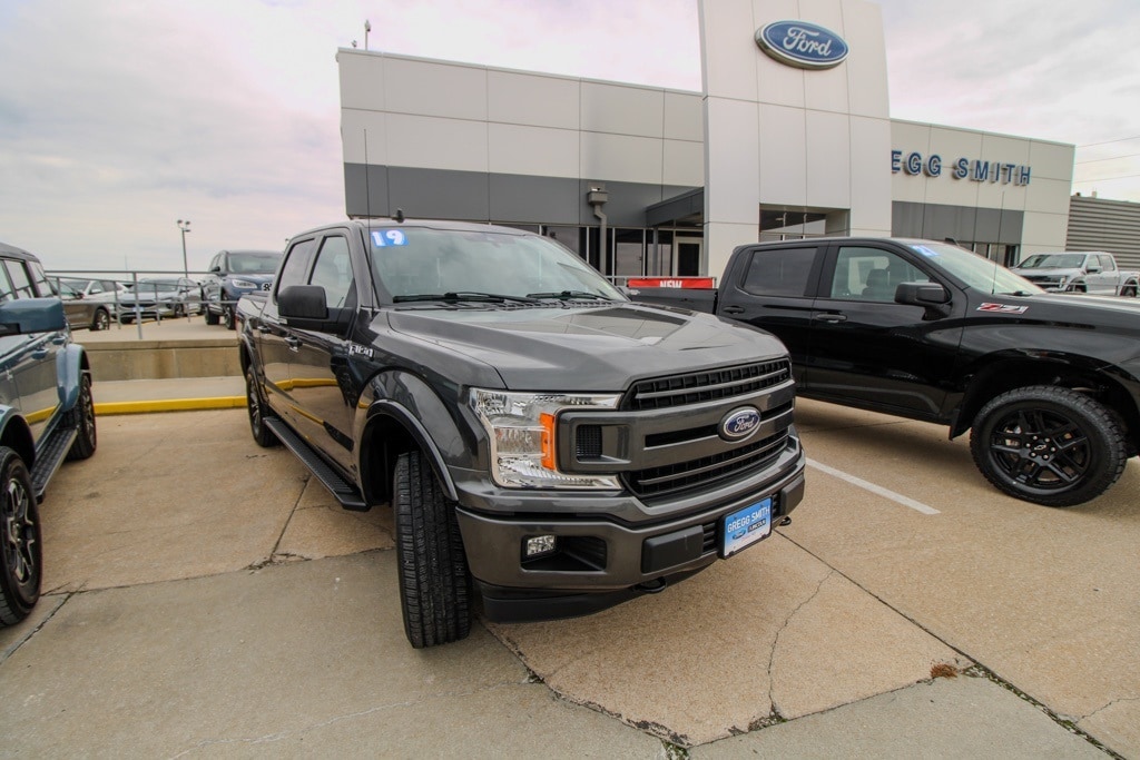 Used 2019 Ford F-150 XLT with VIN 1FTEW1E54KKC65770 for sale in Kansas City