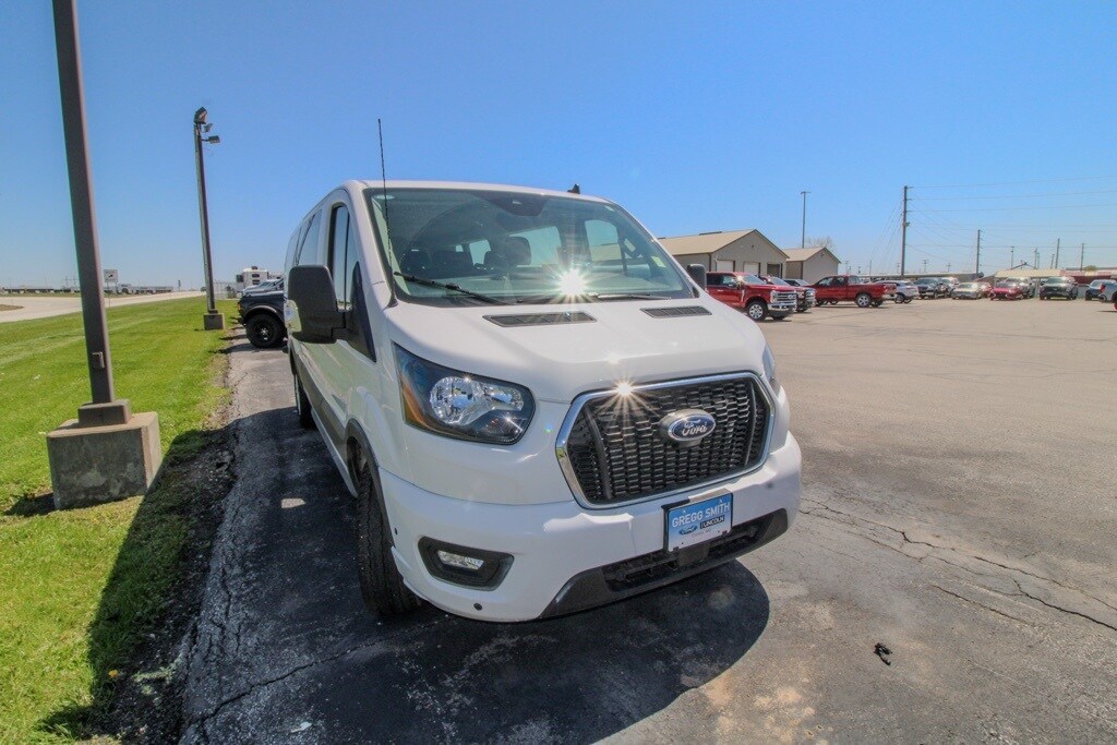 Used 2024 Ford Transit Passenger Van XLT with VIN 1FBAX2Y81RKA76757 for sale in Kansas City