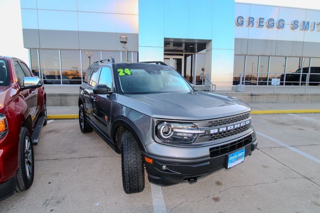 Used 2024 Ford Bronco Sport Badlands with VIN 3FMCR9D99RRF25390 for sale in Kansas City