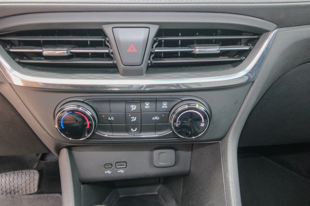 2025 Buick Encore GX Preferred - Photo 26
