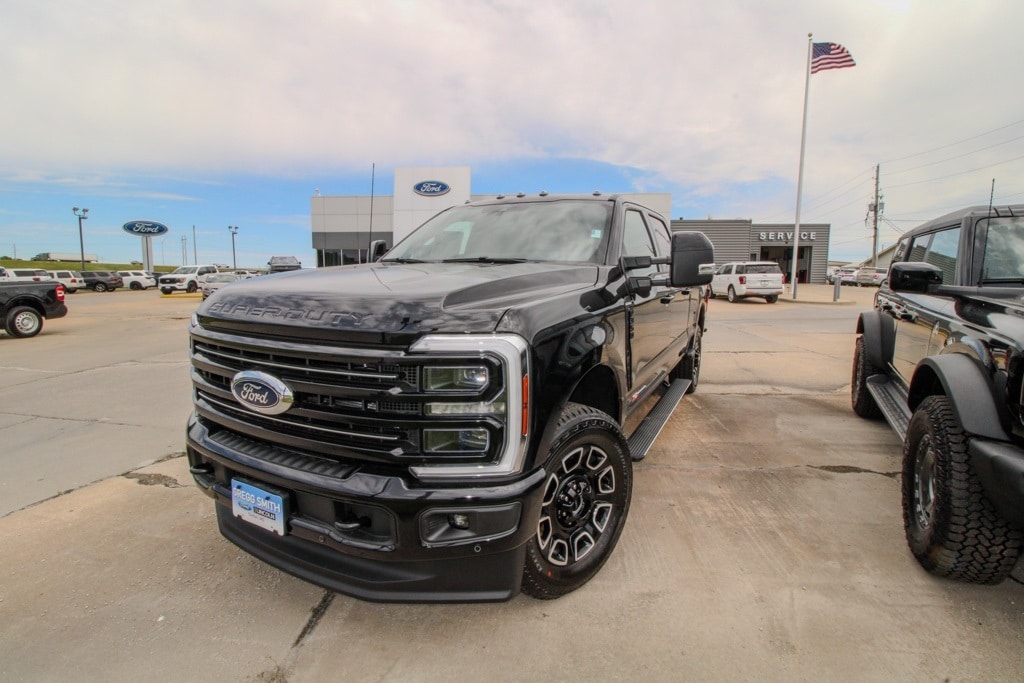 2025 Ford F-350SD Platinum
