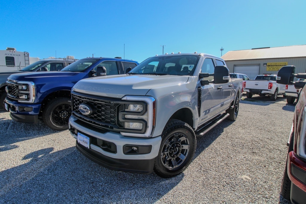 2026 Ford F-350 Super Duty XL's photo