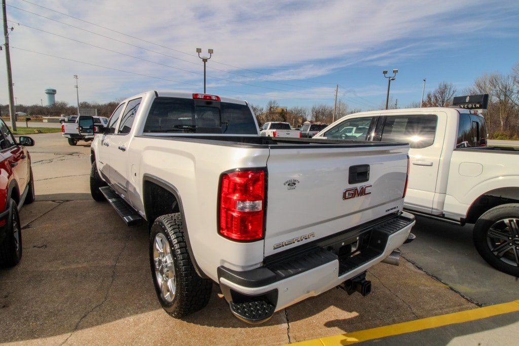 Used 2019 GMC Sierra 2500HD Denali Truck