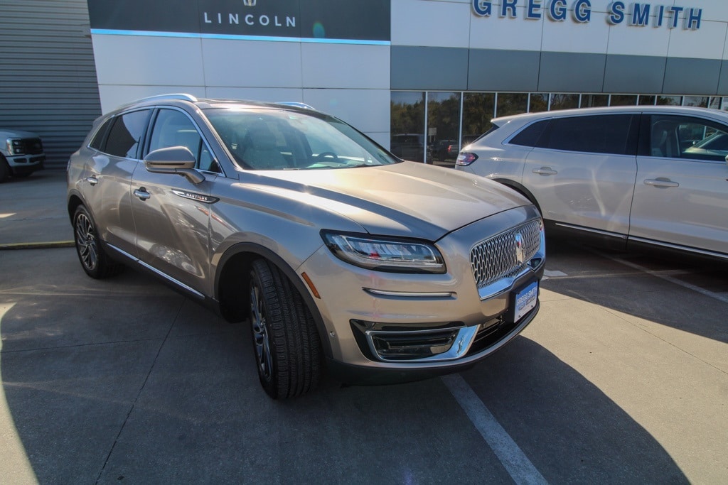 Used 2020 Lincoln Nautilus Reserve with VIN 2LMPJ8KP8LBL27320 for sale in Kansas City