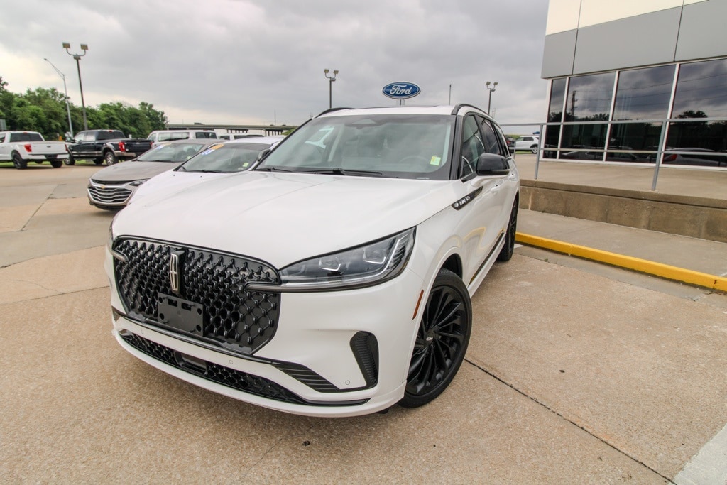 2025 Lincoln Aviator SUV 