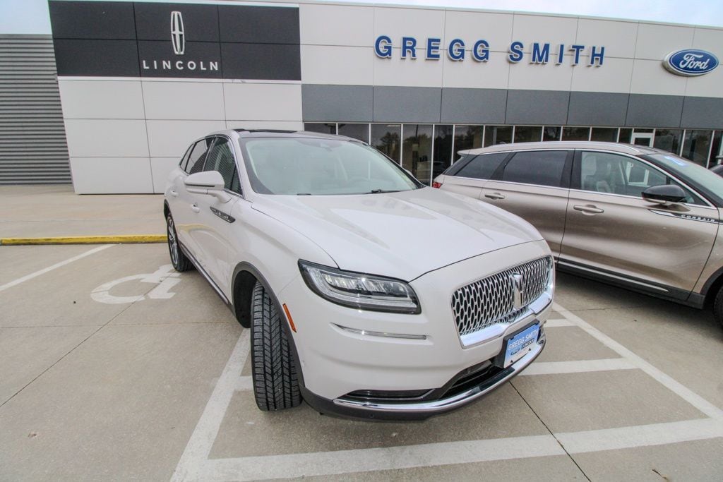 Used 2021 Lincoln Nautilus Reserve with VIN 2LMPJ8KP5MBL15255 for sale in Kansas City