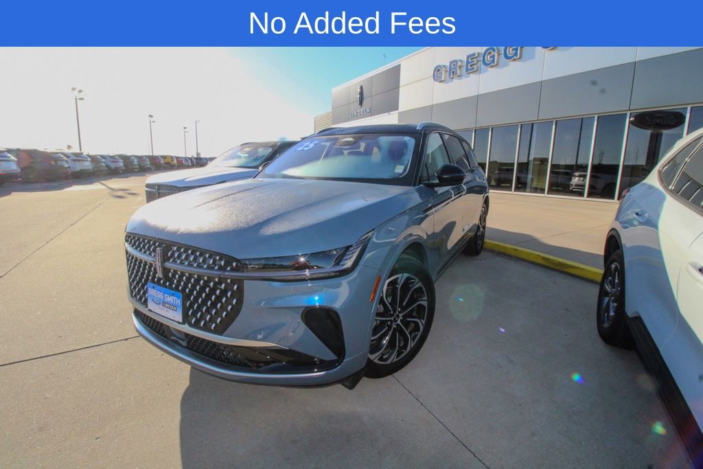 2025 Lincoln Nautilus Reserve AWD's photo