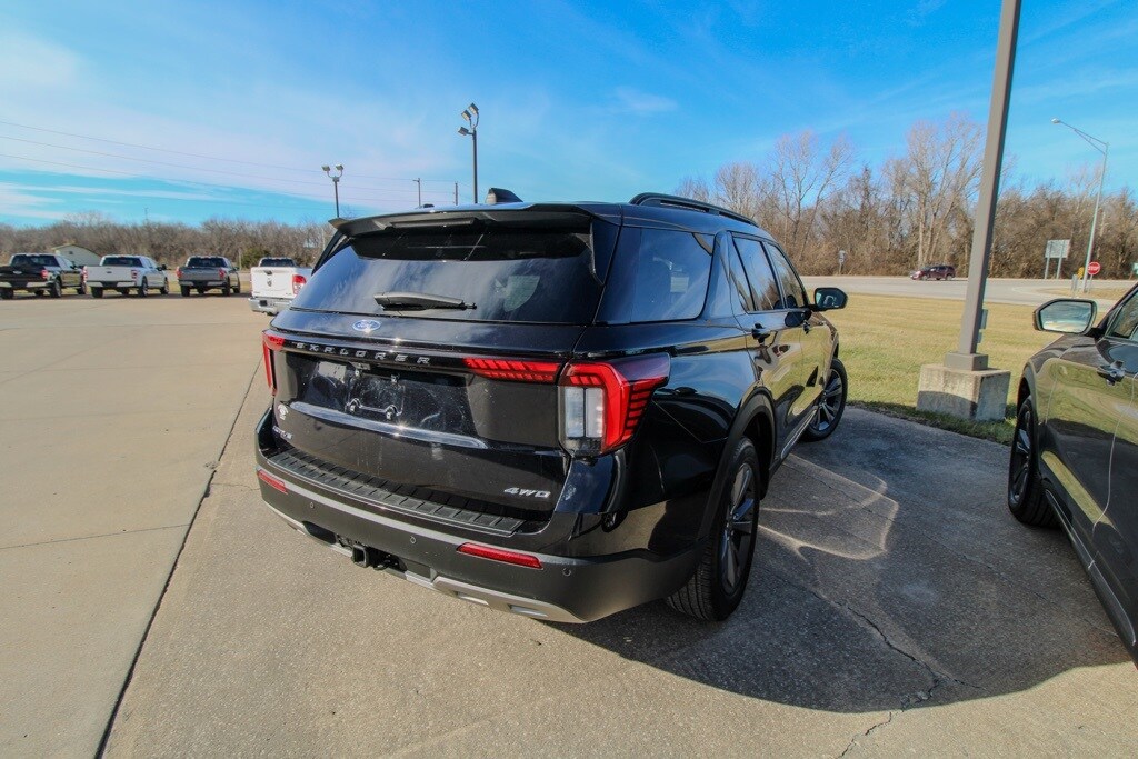 Used 2025 Ford Explorer Active SUV