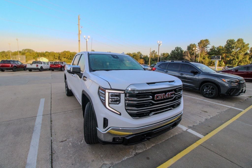Used 2025 GMC Sierra 1500 SLT with VIN 1GTUUDED3SZ311459 for sale in Kansas City