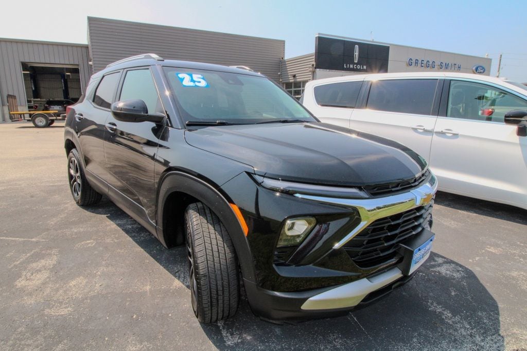 Used 2025 Chevrolet Trailblazer LT with VIN KL79MRSL7SB041642 for sale in Kansas City