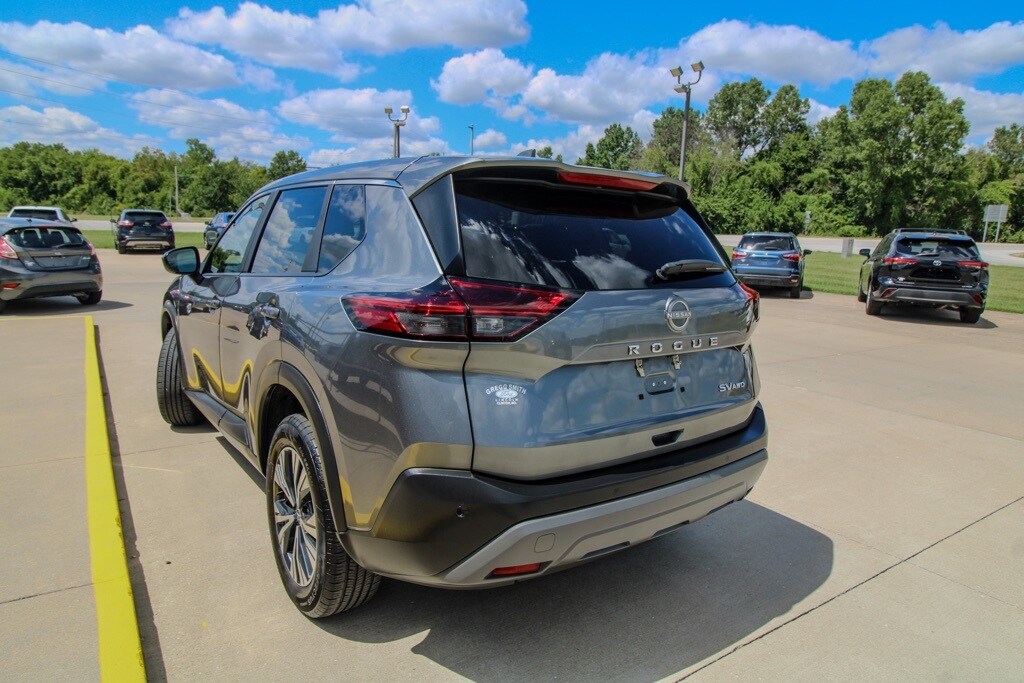 2023 Nissan Rogue SV photo 4