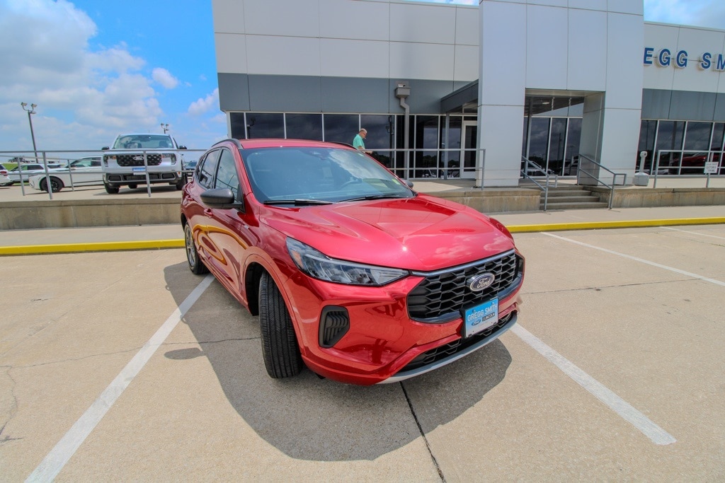 Used 2023 Ford Escape ST-Line with VIN 1FMCU0MN3PUA06428 for sale in Kansas City