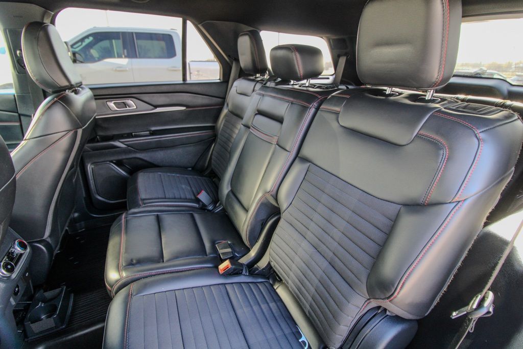 2025 Ford Explorer ST-LINE - Photo 9