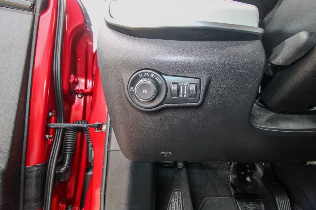 2025 Jeep Compass Limited - Photo 18