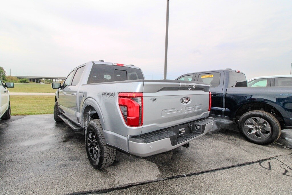 2025 Ford F-150 XLT photo 3
