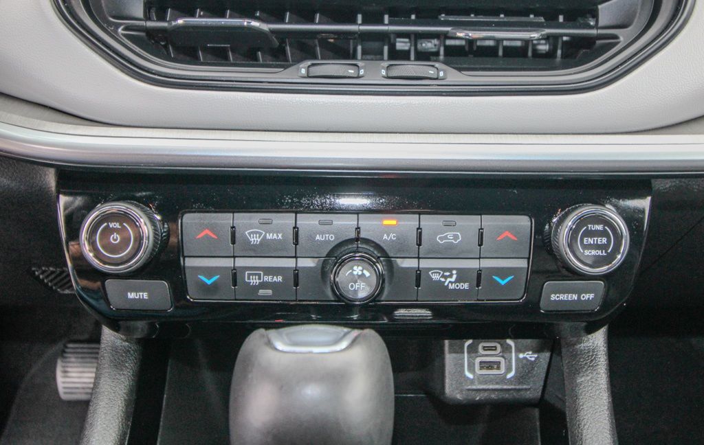 2025 Jeep Compass Limited - Photo 26