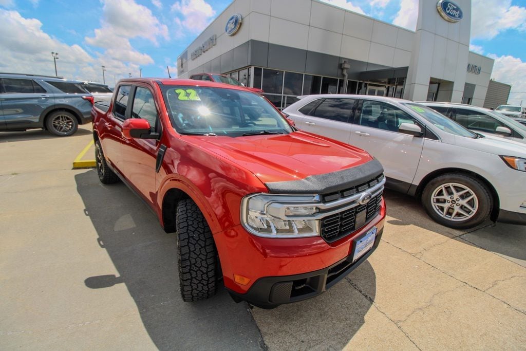 Used 2022 Ford Maverick Lariat with VIN 3FTTW8F9XNRA45132 for sale in Kansas City
