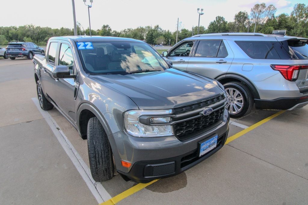 Used 2022 Ford Maverick XLT with VIN 3FTTW8E39NRA00678 for sale in Kansas City