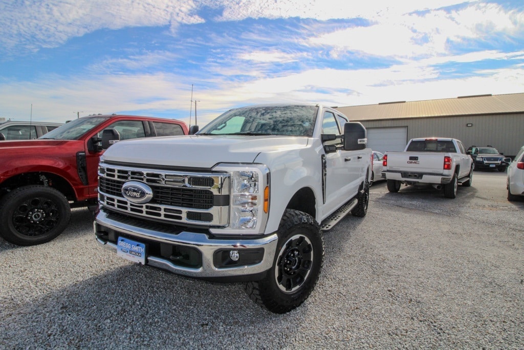 2026 Ford F-350 Super Duty XLT's photo