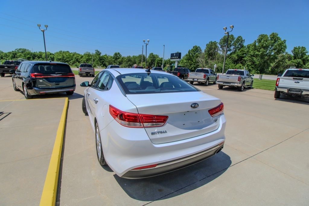 Used 2016 Kia Optima LX Sedan