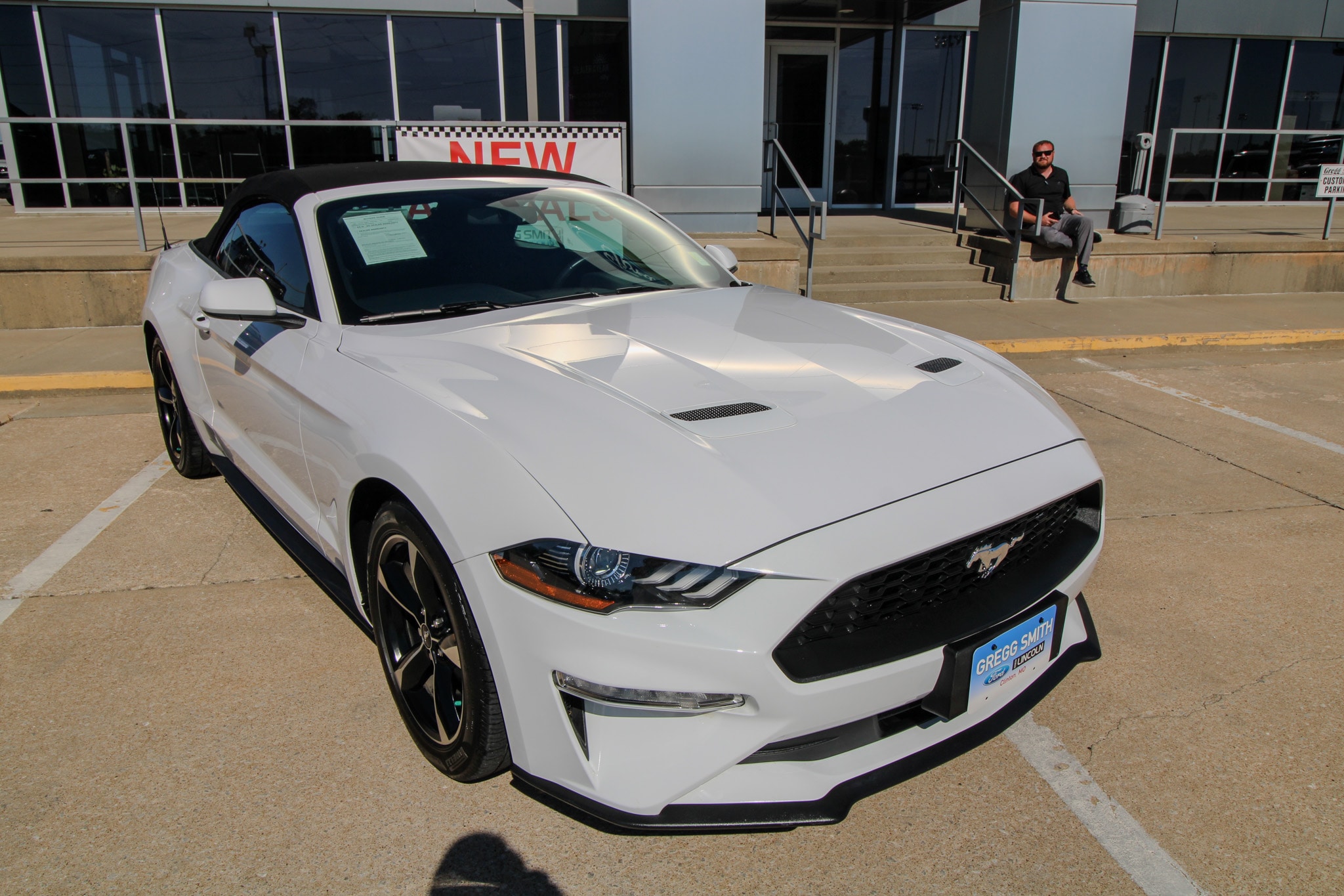 Used 2019 Ford Mustang EcoBoost with VIN 1FATP8UH5K5147904 for sale in Kansas City