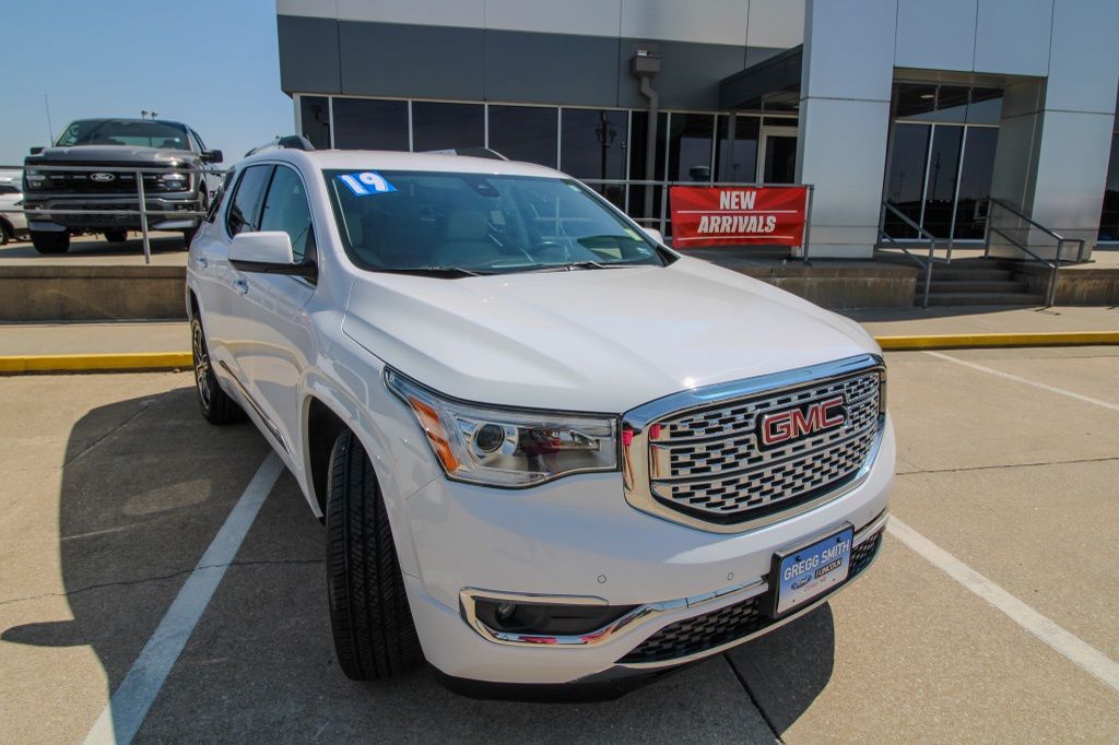 Used 2019 GMC Acadia Denali with VIN 1GKKNPLS1KZ179801 for sale in Kansas City